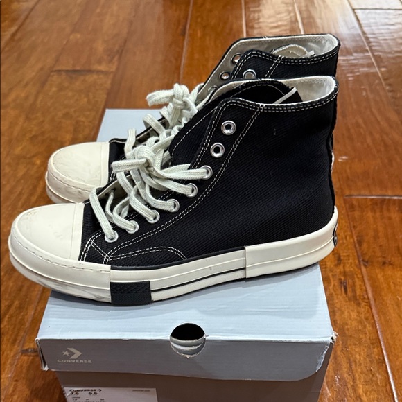 Converse Black and White High-Top Sneakers - Picture 3 of 13